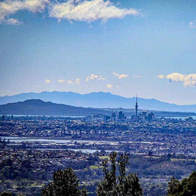 Auckland City Love  #newzealand #neuseeland #love #sun #relax #haveacoffee #enjoylife #stop #bluesky #sky #niceweather #sundaymood #ontop #omg #reisefieber #nzmustdo #auckland #naturephotography #amazingplaces